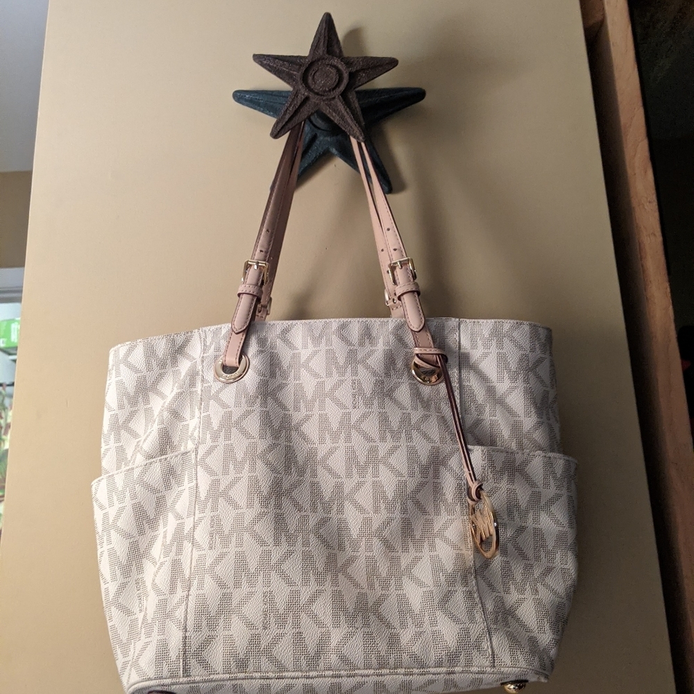 Authentic Michael kors purse